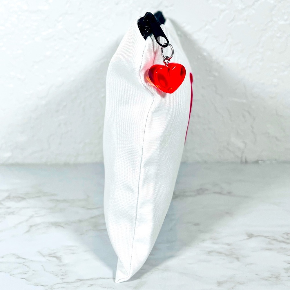 First Aid Pouch With Heart Zipper Pull - Picture 4 of 10